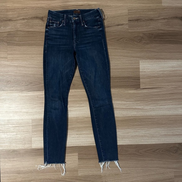 Mother - The Looker Ankle Fray in Invitation Only, Size 24 - Picture 4 of 4